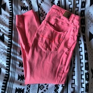 American Eagle pink high rise leggings crop